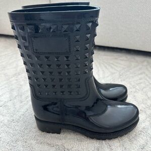 Gorgeous Black Rain Boots